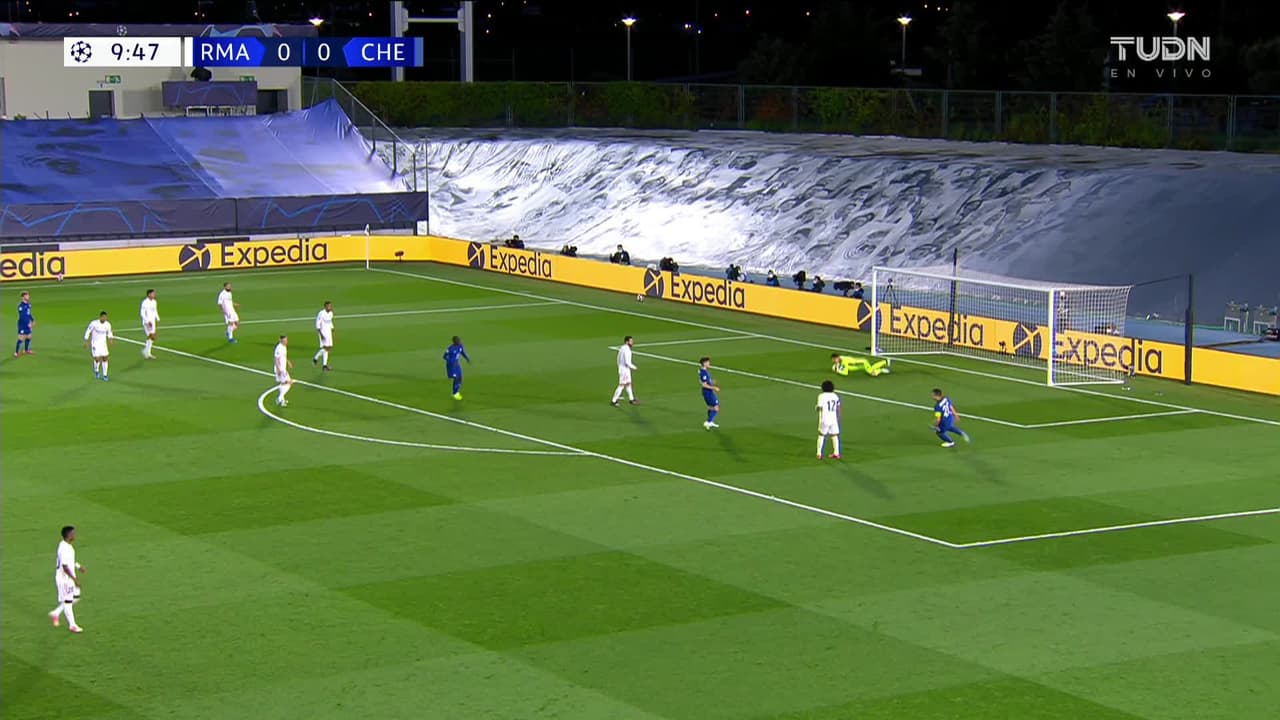 ¡TIRO ATAJADO! disparo por Timo Werner.