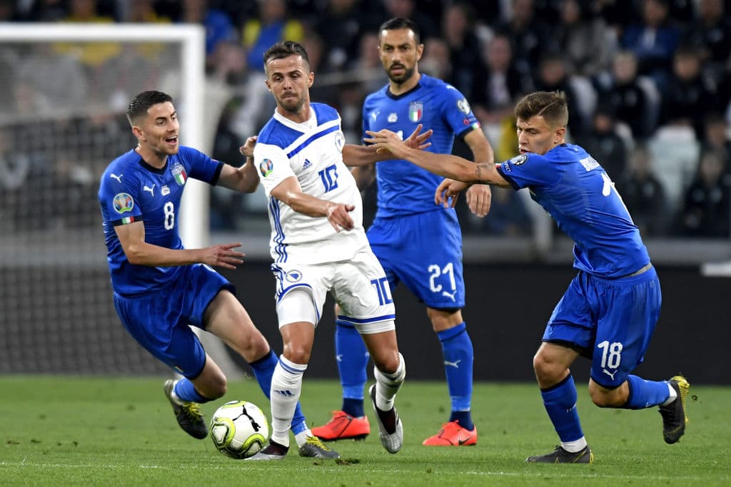Fue un partido que inició muy complicado para los italianos, quienes se vieron sorprendidos por la atrevida propuesta de los bosnios en los primeros 15-20 minutos de juego.