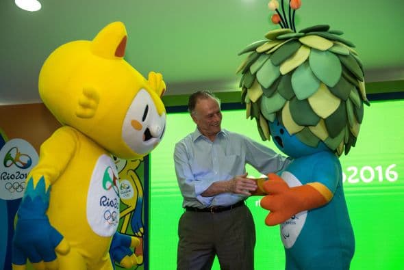 En la ceremonia también fueron presentadas las primeras versiones de los muñecos de peluche de las mascotas que serán ofrecidos comercialmente.