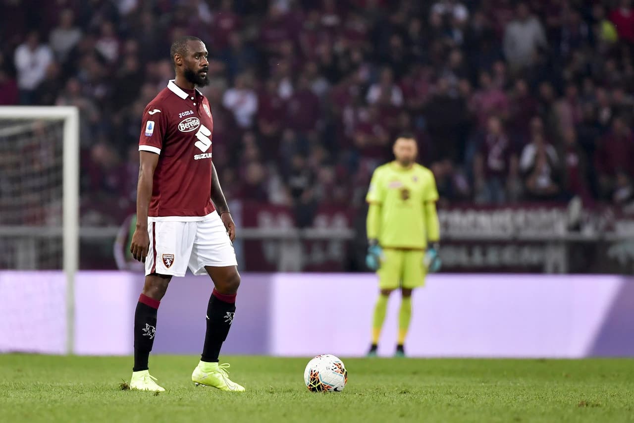 Belotti llega a la selección absoluta italiana y participa en la eliminatoria rumbo a Rusia 2018, pero no logran la calificación.