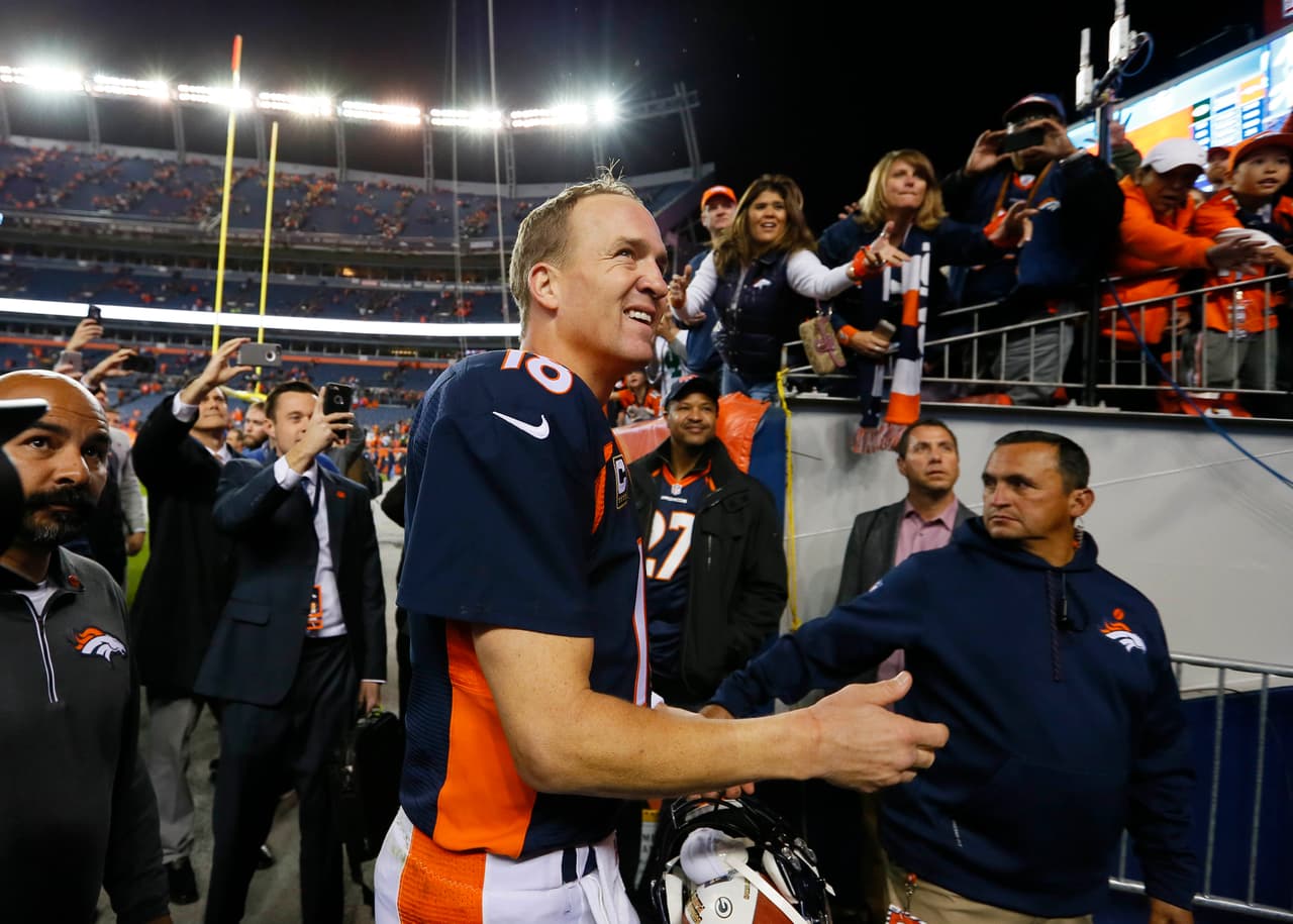 Los Broncos y Peyton Manning brillaron en Lunes por la Noche al derrotar a los Packers 29-10 y así mantenerse invictos. Checa las mejores tomas de este duelo.