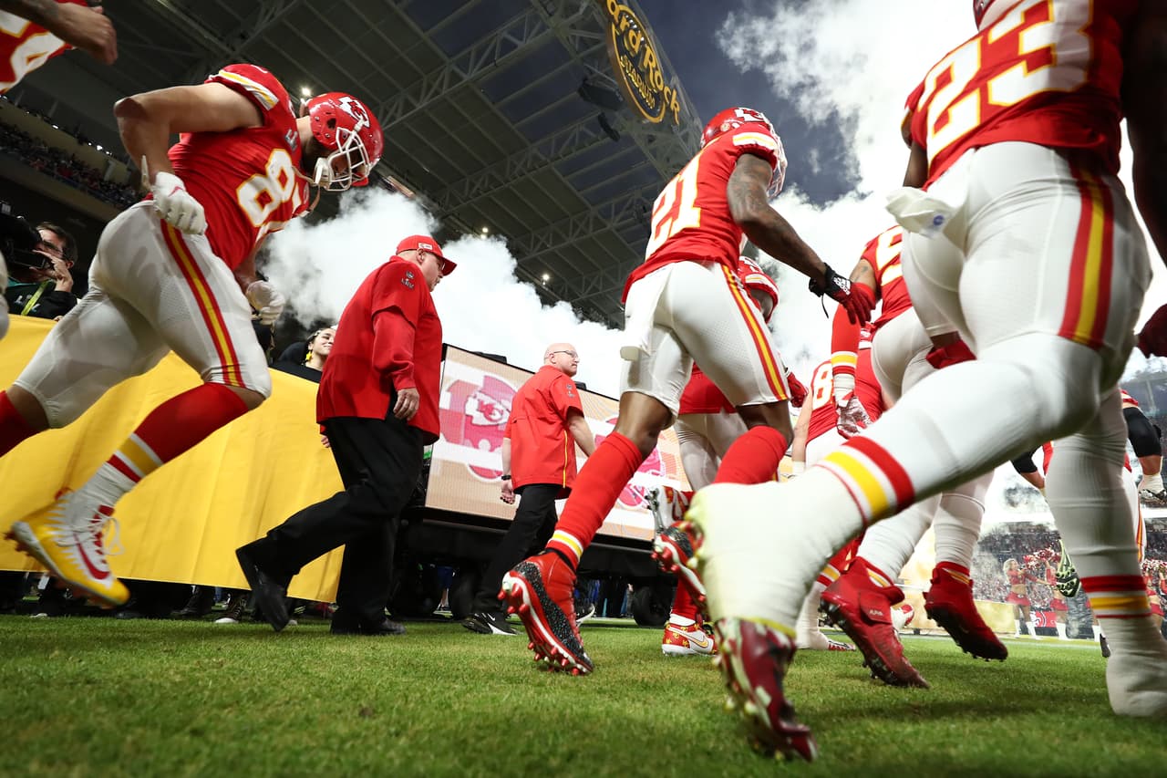 Así saltaron al Hard Rock Stadium los Chiefs.