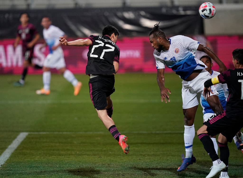 A 'Chucky' Lozano le costó cambiar de posición, pero resalta su gol