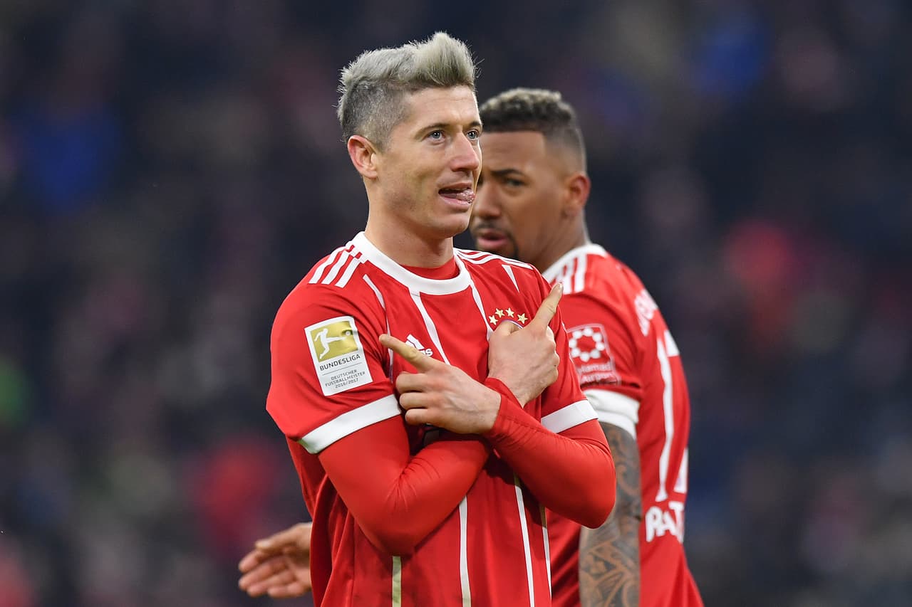 El polaco puso así el 3-1 ya definitivo para la victoria para su equipo luego de un duro partido contra Hannover.