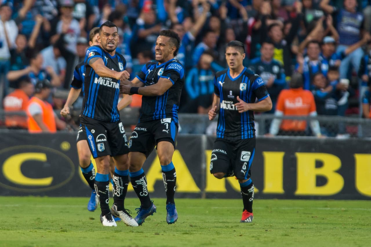 Querétaro llega a 26 puntos, elimina a Monarcas Morelia y obliga a los Tuzos de Pachuca a ganar su partido, de lo contrario, Gallos se convertiría en el último invitado a la liguilla de la Liga MX.