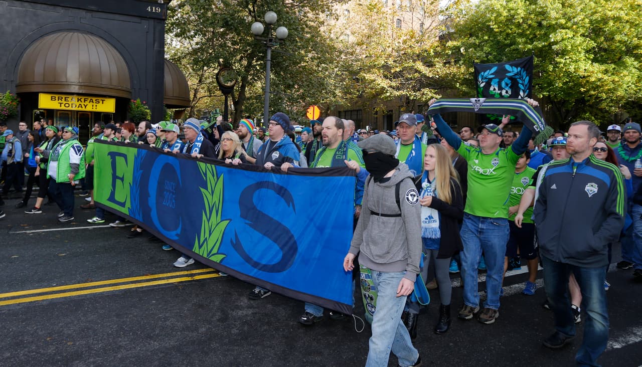 La hinchada de Seattle Sounders, rival de Chivas en Liga de Campeones de Concacaf, será un elemento a tener en cuenta por su numeroso acompañamiento, su intensidad, colorido y creatividad.