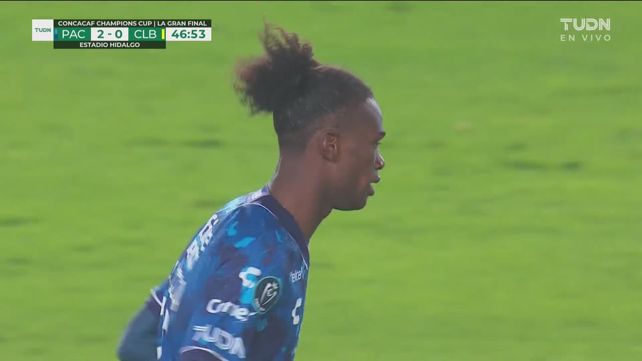 ¡Pachuca cerca de un golazo de tacón de Cabral incluido!