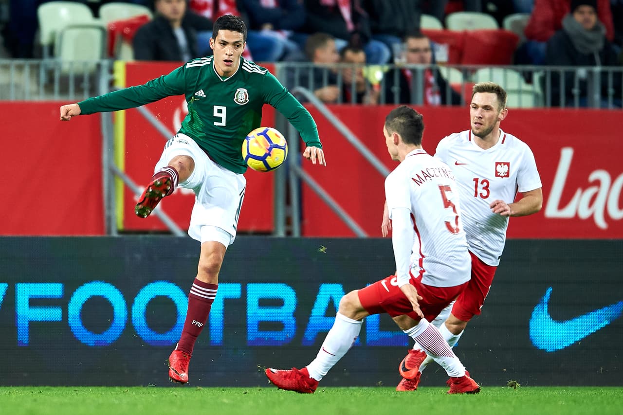 13 de noviembre: México derrotó en amistoso 1-0 a Polonia, sexto del ranking de FIFA y que estará en el primer bombo del sorteo al Mundial.