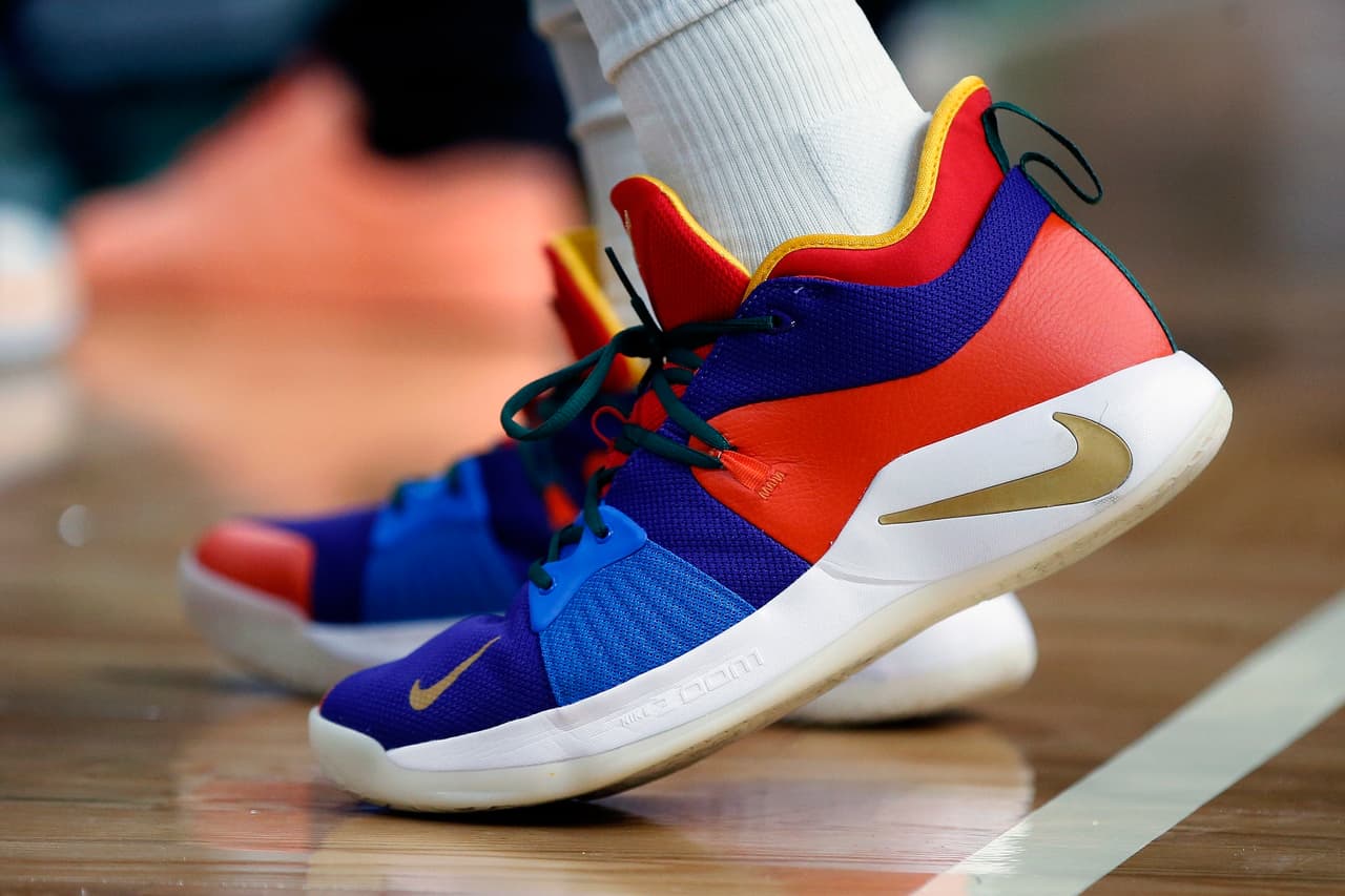 Y echó mano de unos Nike personalizados que acapararon miradas y la conversación en redes sociales, especialmente en Instagram.