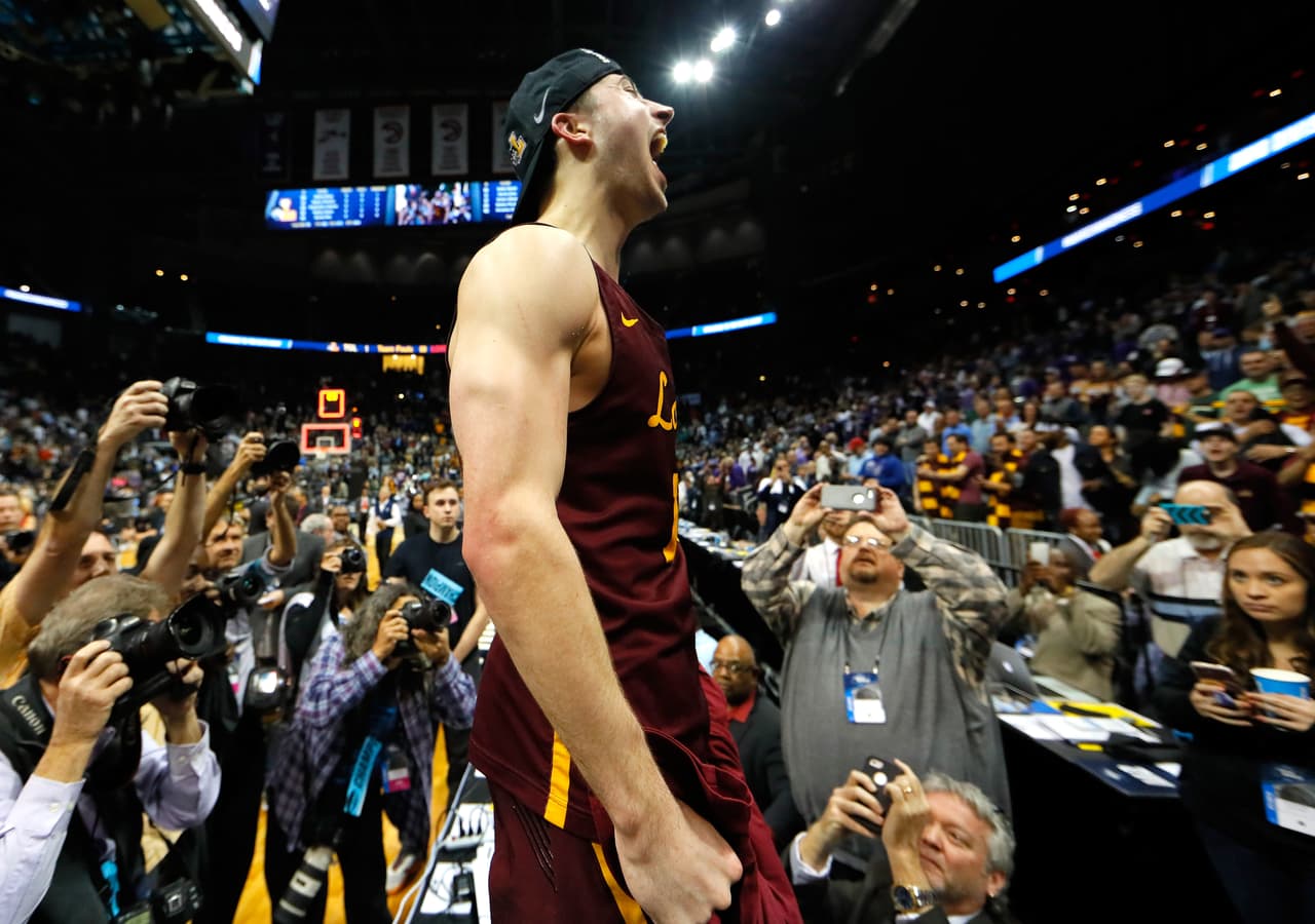 Loyola–Chicago venció a Kansas State por 78-62 en la final del Regional Sur en Georgia.