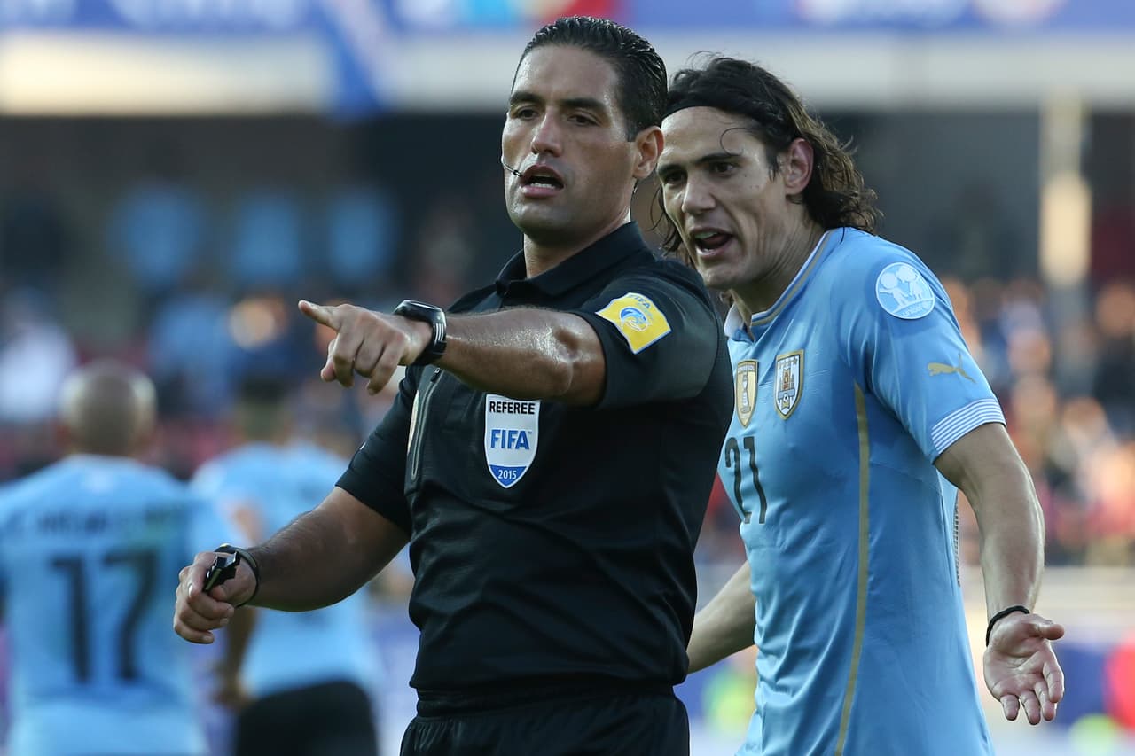 El árbitro del encuentro fue Roberto García Orozco.