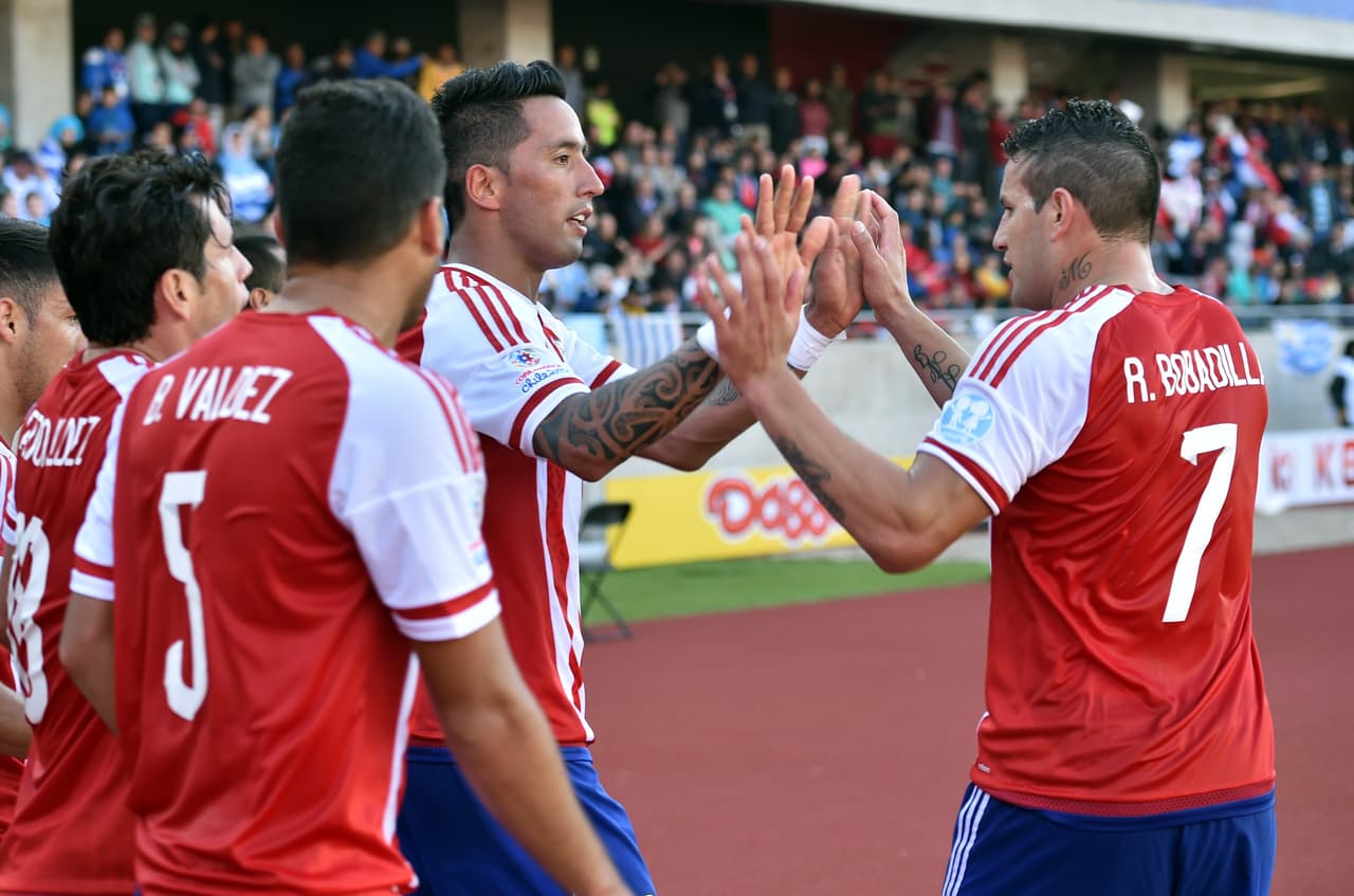 La reacción de Paraguay se produjo a los 44 minutos por medio de Lucas Barrios.