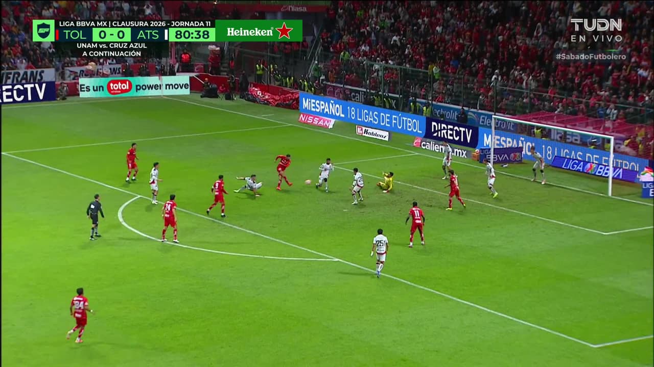 ¡TIRO ATAJADO! disparo por Eduardo Aguirre.