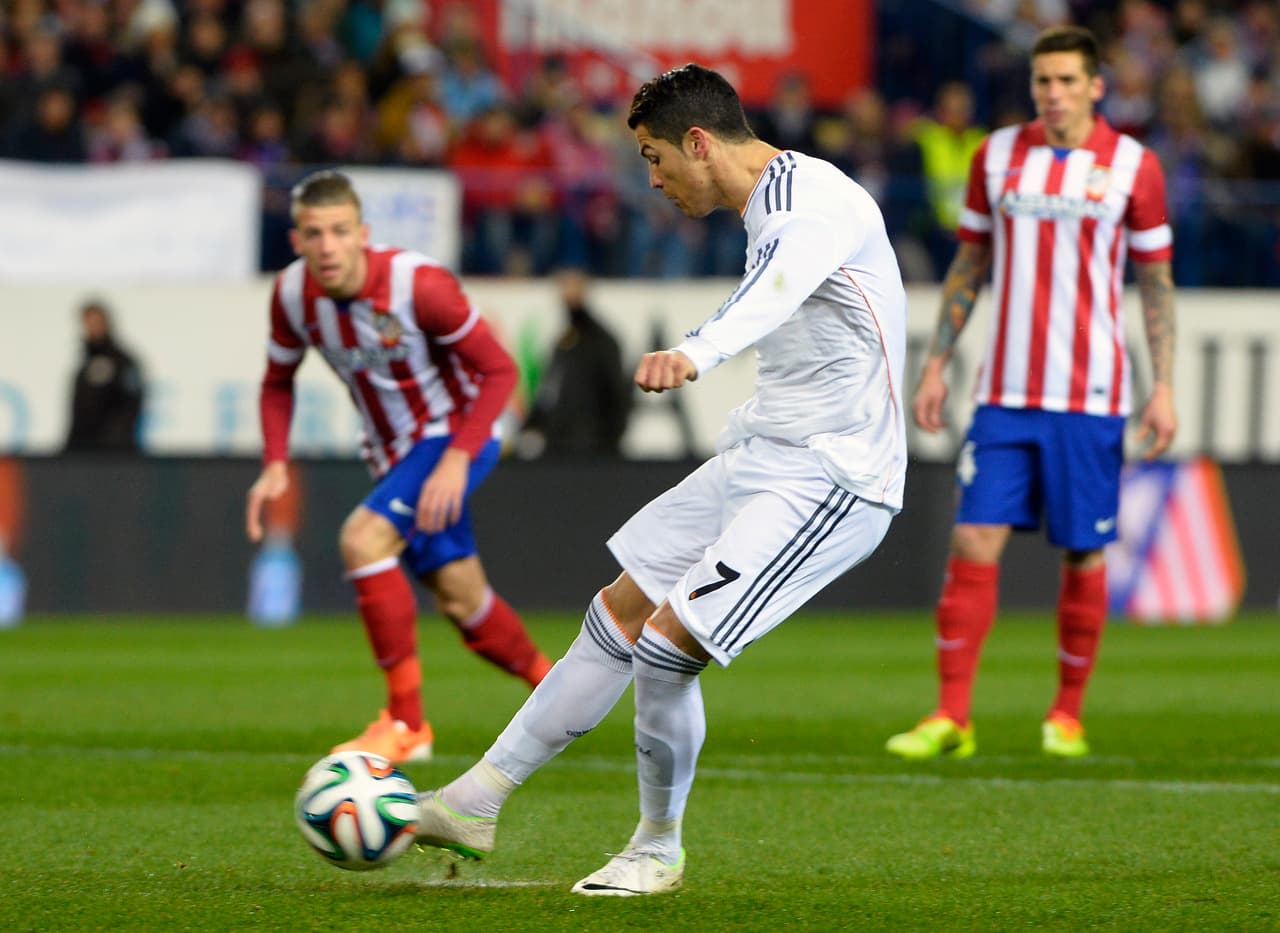 ATM 0 - 2 RM Copa del Rey: El resultado es lo de menos. Tras un choque fortuito con Cristiano, Manquillo cae de fea forma y se dobla el cuello de forma dramática. Un mes con collarín que tras la imagen pareció barato.