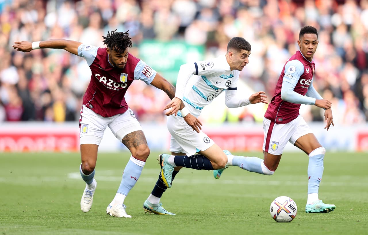 El Chelsea por el contrario, venció al Aston Villa por 0-2.