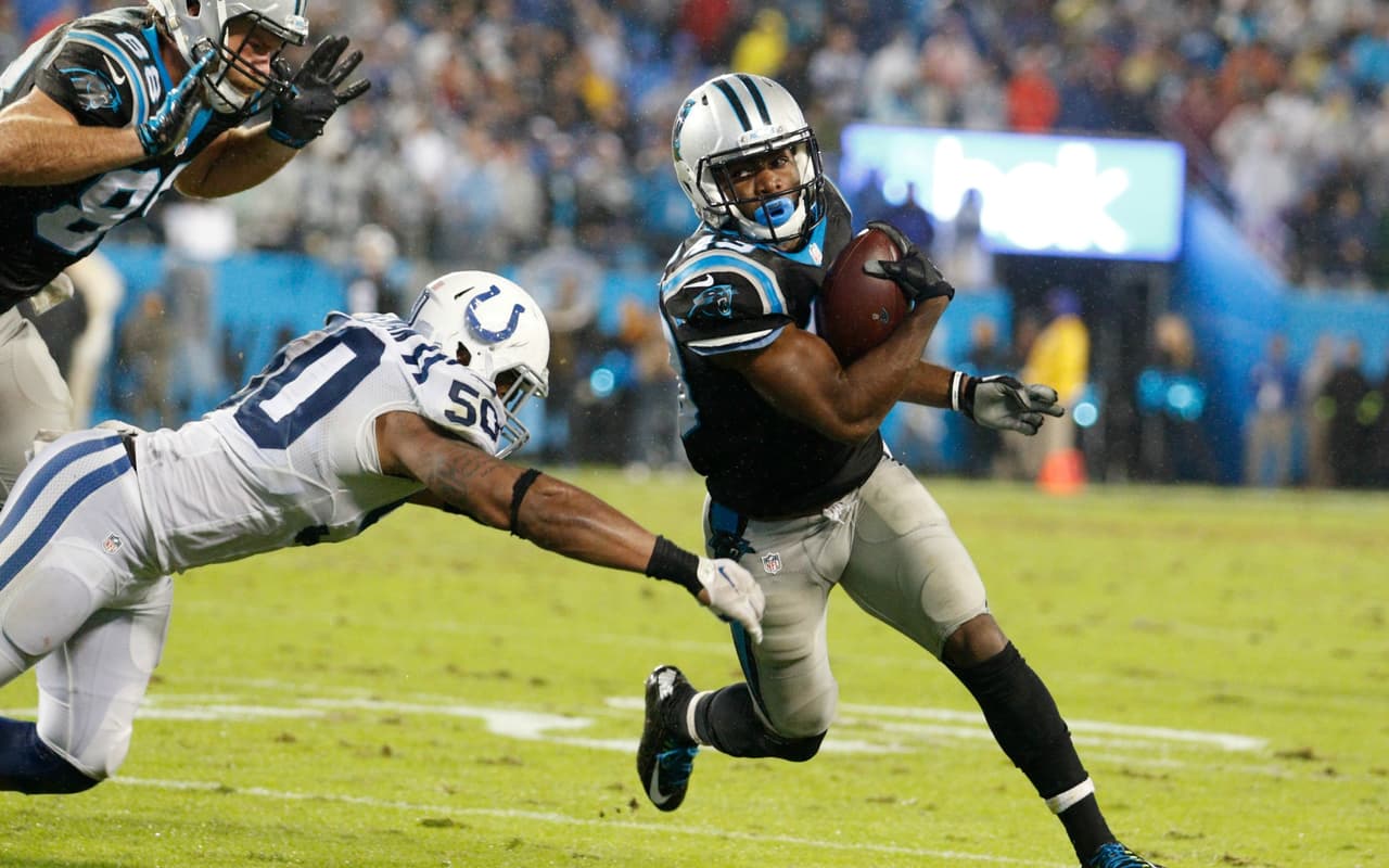 Emocionante partido que cerró la Semana 8 de la NFL donde los Panthers mantuvieron el invicto al derrotar, en tiempo extra, a los Colts por 29-26. ¡Checa las mejores tomas!