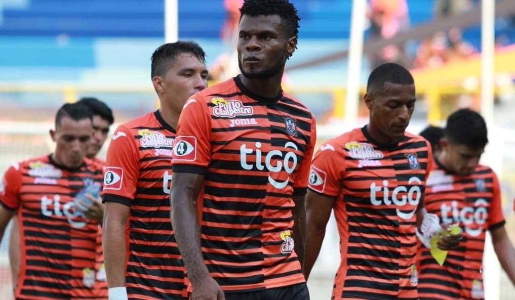 El Águila cae de visita y comparte el liderato con Santa Tecla