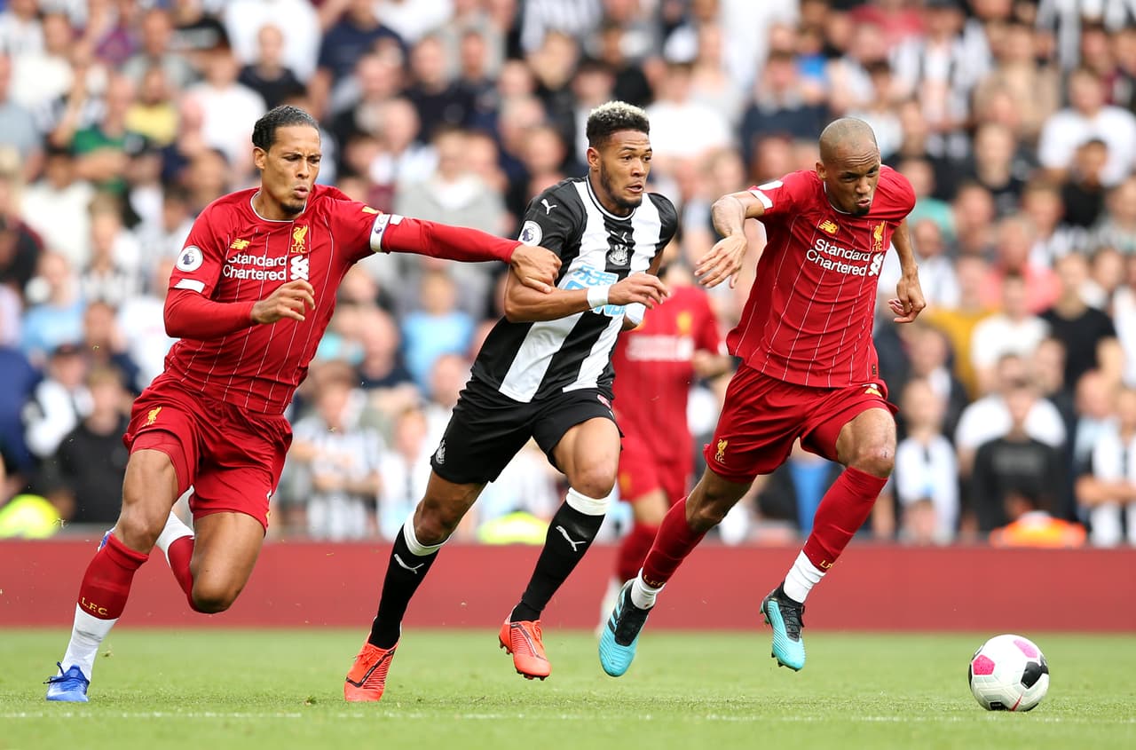 Newcastle adelantó líneas durante la segunda mitad del encuentro por conducto de Hayden y Shelvey.