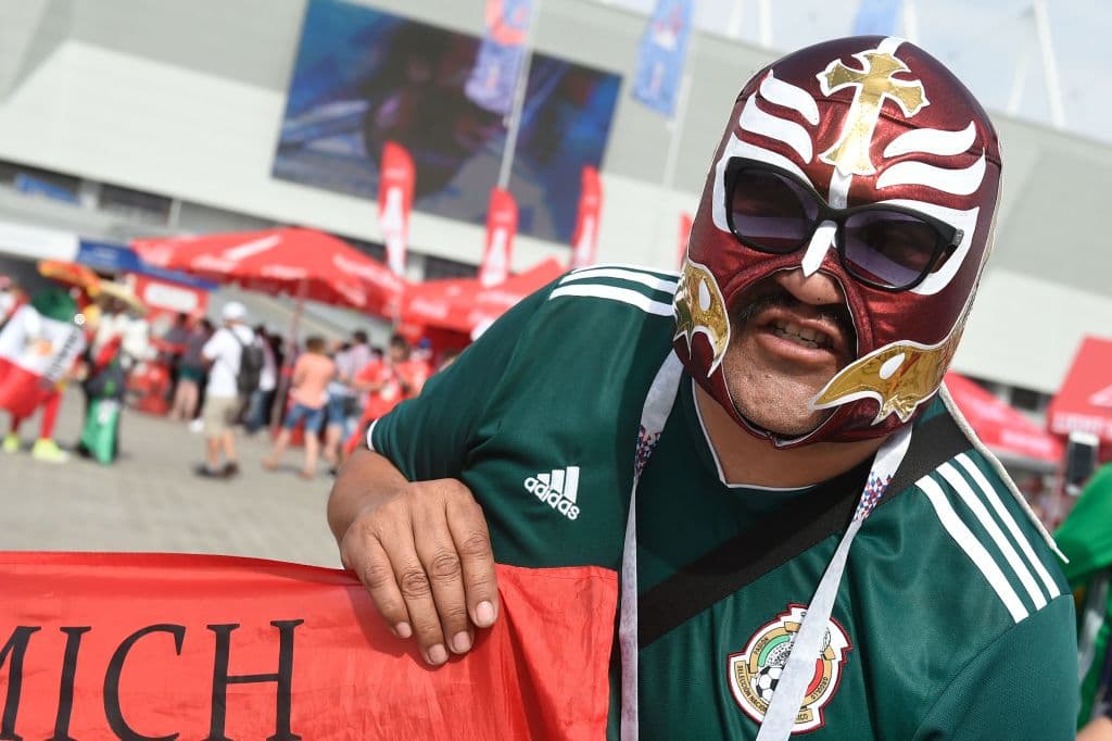 La fiesta de los fanáticos para el partido de México y Corea del Sur por el grupo F en el Mundial de Rusia 2018 tuvo como protagonista el colorido de los seguidores del 'Tri' en Rostov.