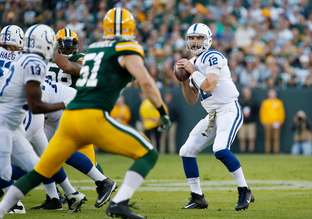 Indianapolis Colts' Andrew Luck throws during the first half of an NFL football game against the Green Bay Packers Sunday, Nov. 6, 2016, in Green Bay, Wis. (AP Photo/Mike Roemer)