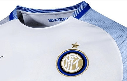 Es importante recordr que los colores tradicionales de Inter son el negro y el azul, por lo que son conocidos como los 'nerazzurri'.
