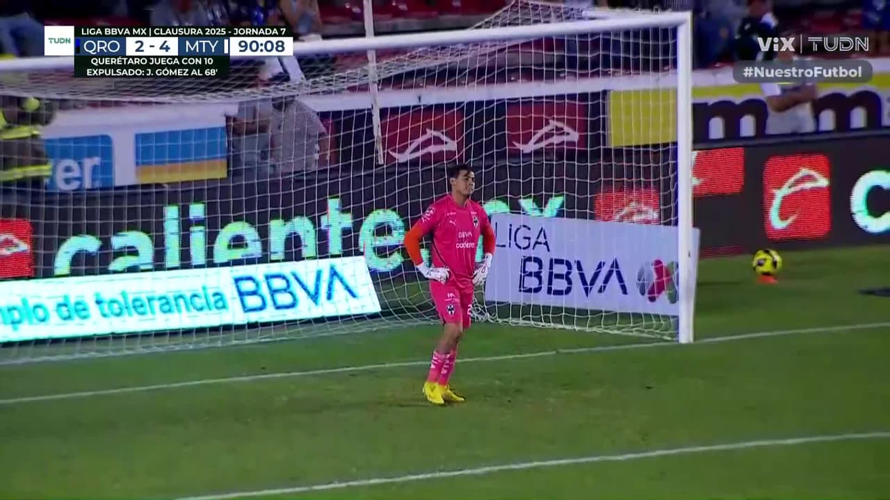 ¡Querétaro sigue luchando! Preciado marca el segundo gol de los Gallos