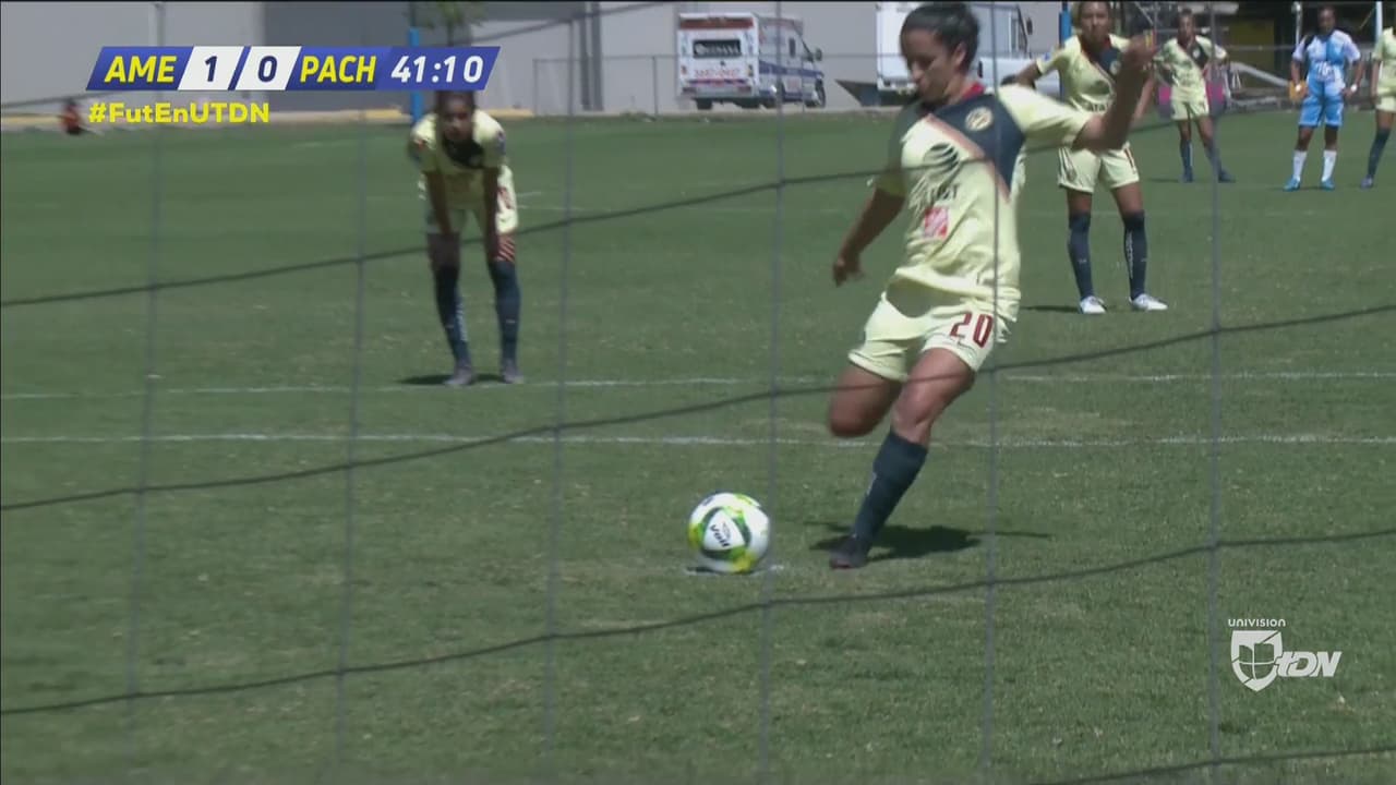 De pena máxima el América abre el marcador y se pone 1-0 ante Pachuca