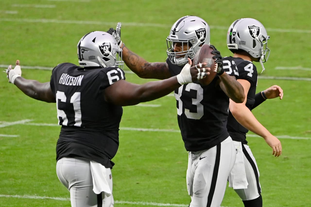 Tpm Brady tiene un partido impecable al lanzar cuatro pases de antocación y cero intercepciones en la victoria 45-20 sobre Las Vegas Raiders.