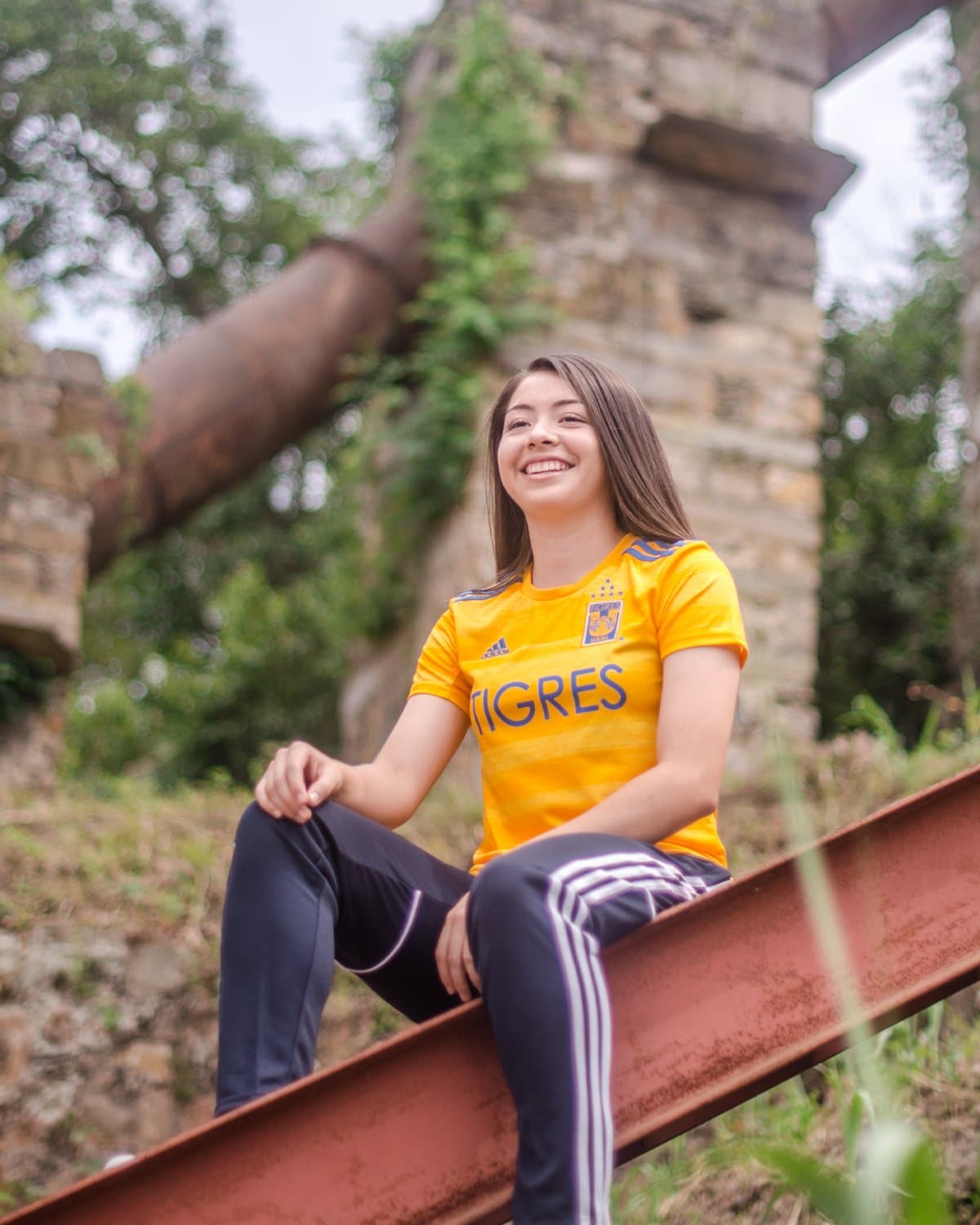 Los campeones del fútbol mexicano, tanto en la Liga MX como en la Liga MX Femenil, ya tienen su nueva armadura para estrenar en esta temporada. Pocos cambios hay en las prendas de Tigres, salvo los patrones que se manejan en la tela. Ya falta poco para que sean usadas en la defensa de sus títulos.