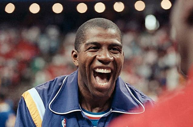 Magic Johnson tuvo una jornada memorable el 9 de febrero de 1992 pues luego de su primer partido en un All Star Game tras ser diagnosticado con VIH se llevó el premio al MVP, en una noche 'mágica'.