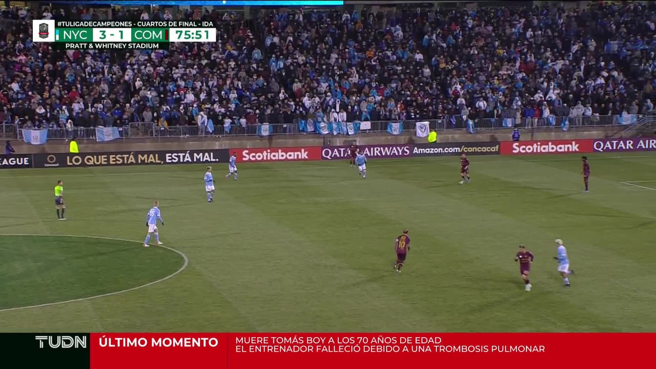 ¡TIRO ATAJADO! disparo por Valentín Castellanos.