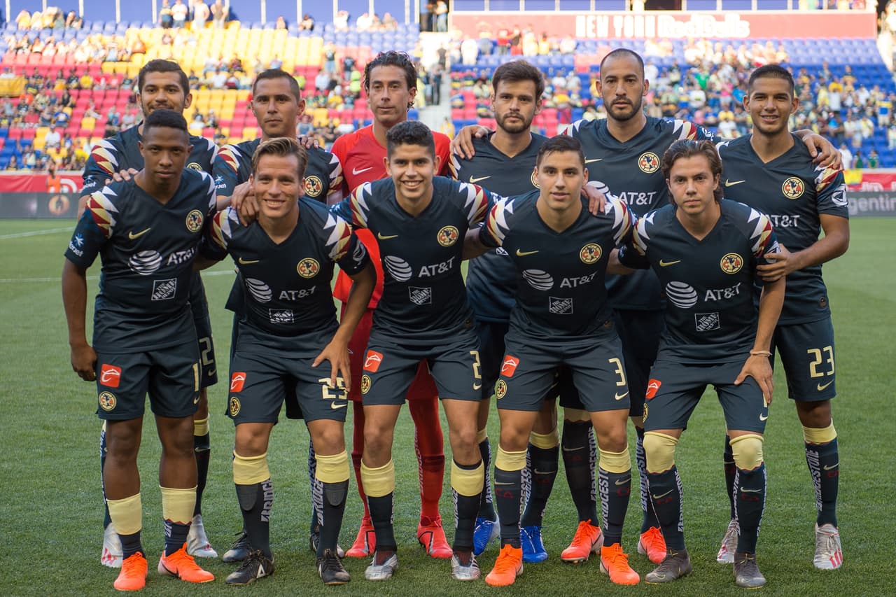 Las ´Águilas mostrando su nuevo uniforme, de cara a la temporada del Apertura 2019.