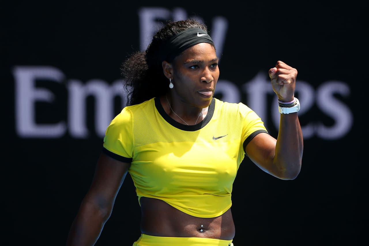 Serena vence sin problemas a Sharapova y avanza a semifinales en Australia