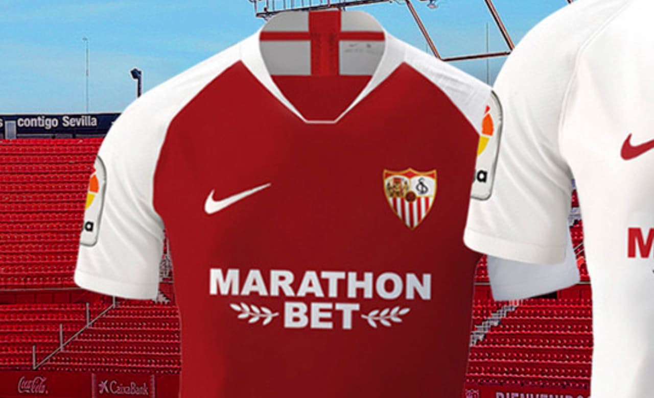 El Sevilla F.C. ya ha dado a conocer sus tres playeras para la siguiente temporada, las cuales no han caído muy bien entre los aficionados por la falta de diseño de la marca estadounidense. Blanca, roja y azul serán las prendas que lleve el equipo hispalense la el próximo curso.