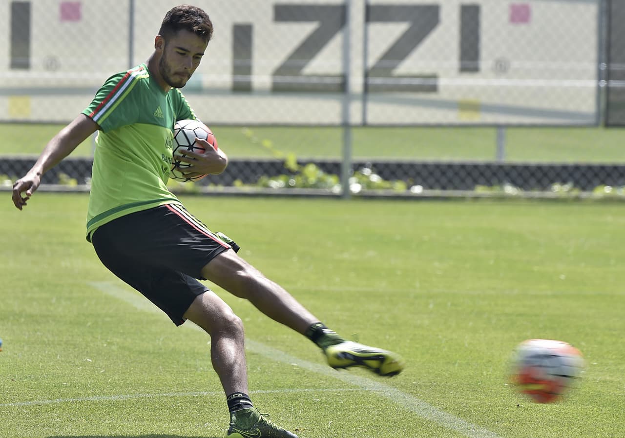 Diego Reyes. Para el jugador de la Real Sociedad llega el momento demostrar para qué está con el 'Tri' pues el argumento de la falta de minutos ya quedó de lado desde que llegó a España.