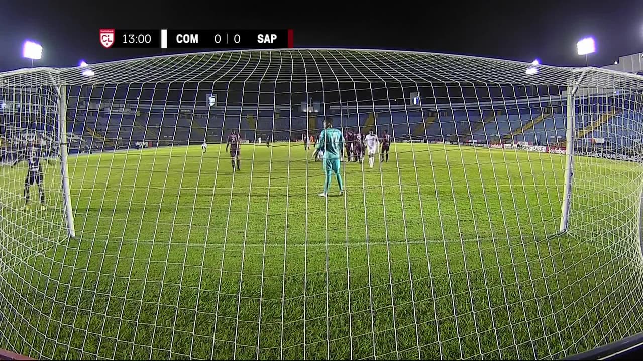 ¡GOOOL! Andres Lezcano Montero anota para Comunicaciones.