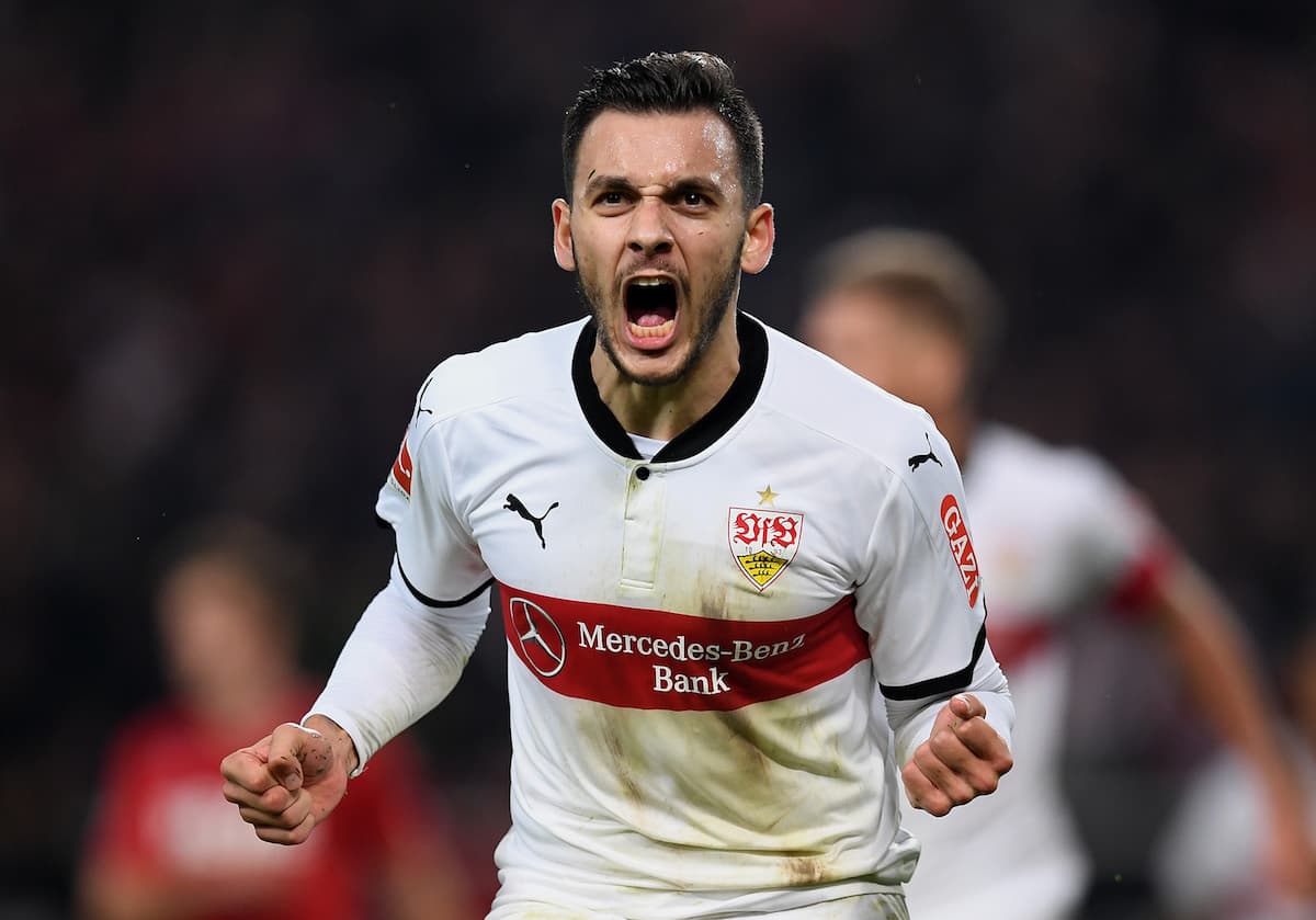 Stuttgart podría perder a uno de sus mejores hombres en este mercado. El griego Anastasios Donis está sonando para volver a su país con Olympiacos, equipo que perdió la corona en la Liga y quiere recuperarla.