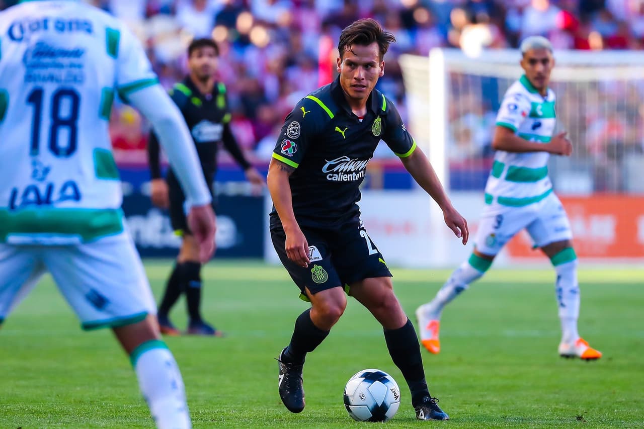 Las Chivas derrotaron a Santos Laguna por marcador de 3-1 en partido de pretemporada celebrado en Salt Lake City.