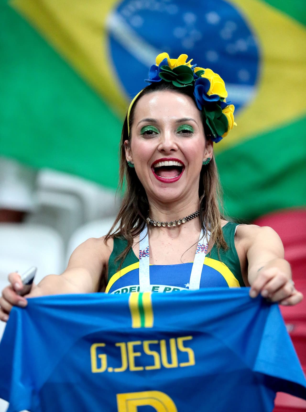 Kazan (Russian Federation), 06/07/2018.- A fan of Brazil before the FIFA World Cup 2018 quarter final soccer match between Brazil and Belgium in Kazan, Russia, 06 July 2018. (RESTRICTIONS APPLY: Editorial Use Only, not used in association with any commercial entity - Images must not be used in any form of alert service or push service of any kind including via mobile alert services, downloads to mobile devices or MMS messaging - Images must appear as still images and must not emulate match action video footage - No alteration is made to, and no text or image is superimposed over, any published image which: (a) intentionally obscures or removes a sponsor identification image; or (b) adds or overlays the commercial identification of any third party which is not officially associated with the FIFA World Cup) (Mundial de Fútbol, Bélgica, Brasil, Rusia) EFE/EPA/WALLACE WOON EDITORIAL USE ONLY