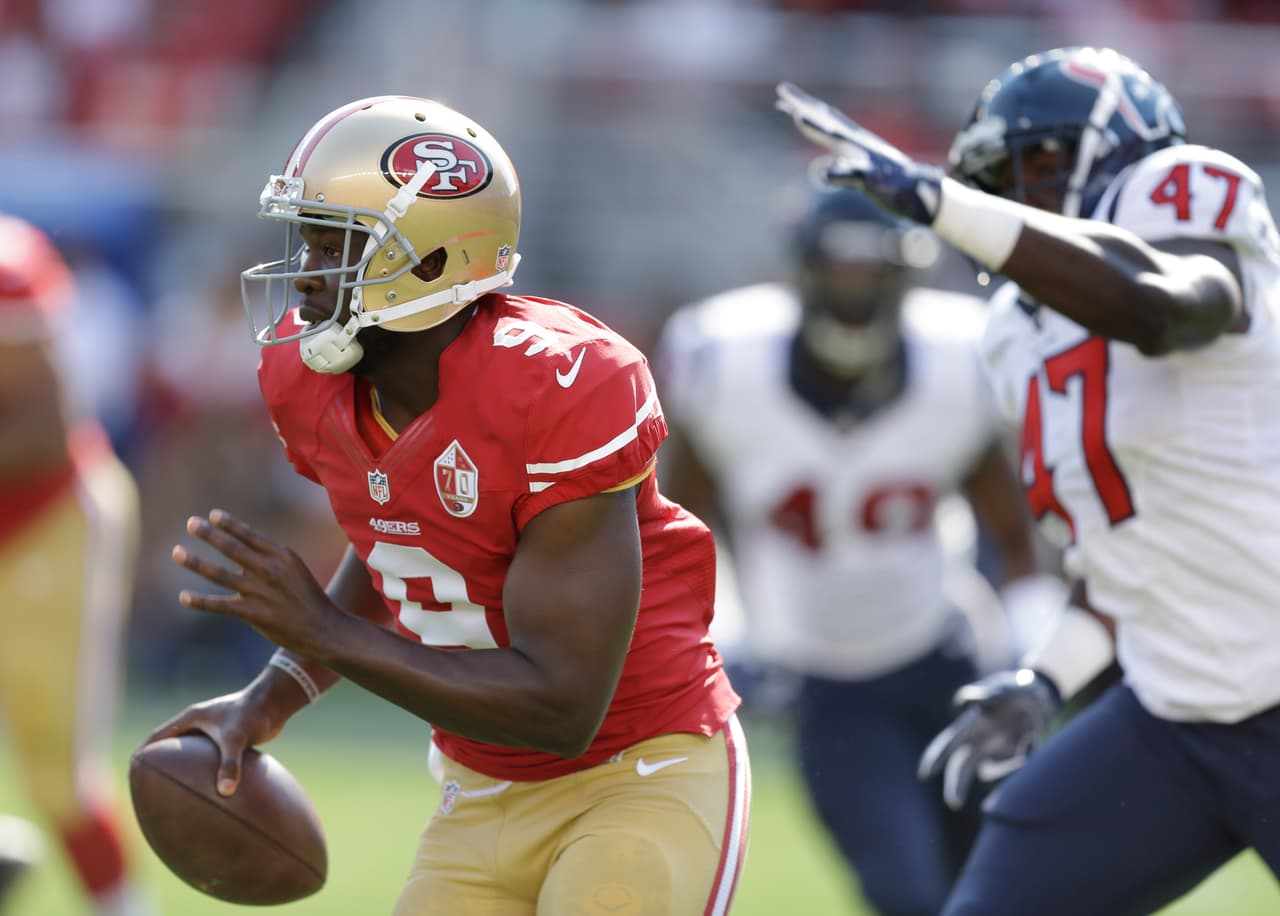 El ex-mariscal de campo de los 49ers, Thad Lewis, quedó fuera toda la temporada 2016-2017 después de lesionarse el ligamento anterior cruzado de la rodilla derecha.