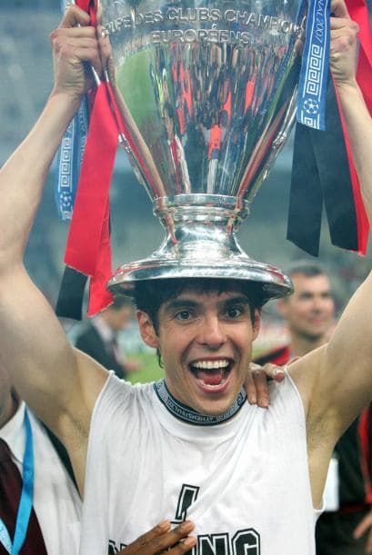 KAKÁ | En 2006-07, el brasileño se coronó campeón de Europa y se colgó una medalla de tantas en su carrera. Actualmente capitán del Orlando City, busca repetir con un título más.