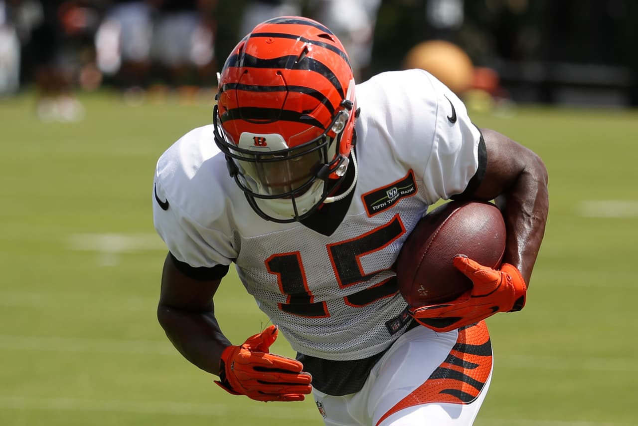 El fenomenal John Ross por fin entrenó con los Bengals 