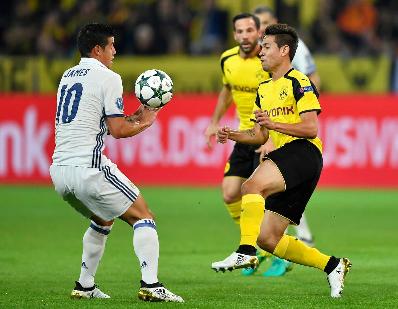 El colombiano James Rodríguez cumplió labores más defensivas con el Real Madrid y por eso su labor no fue tan nototria en la creación.