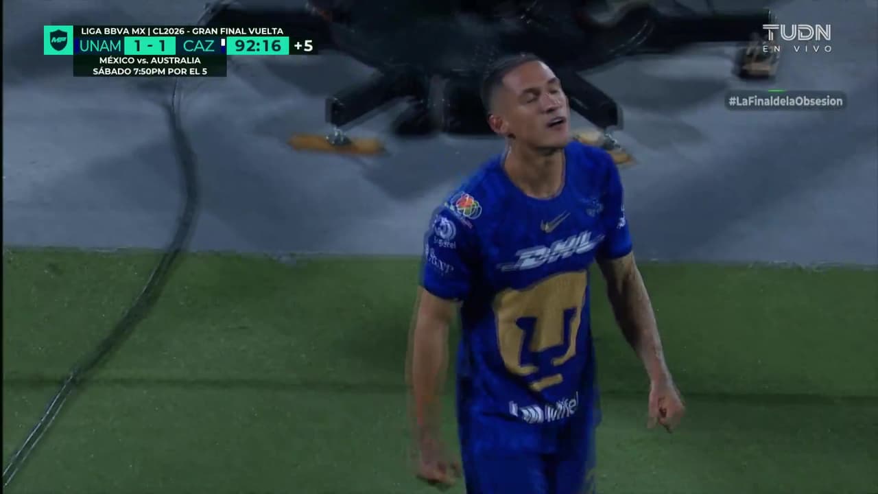 ¡Uriel Antuna se va expulsado vs. Cruz Azul y condiciona el partido para Pumas!