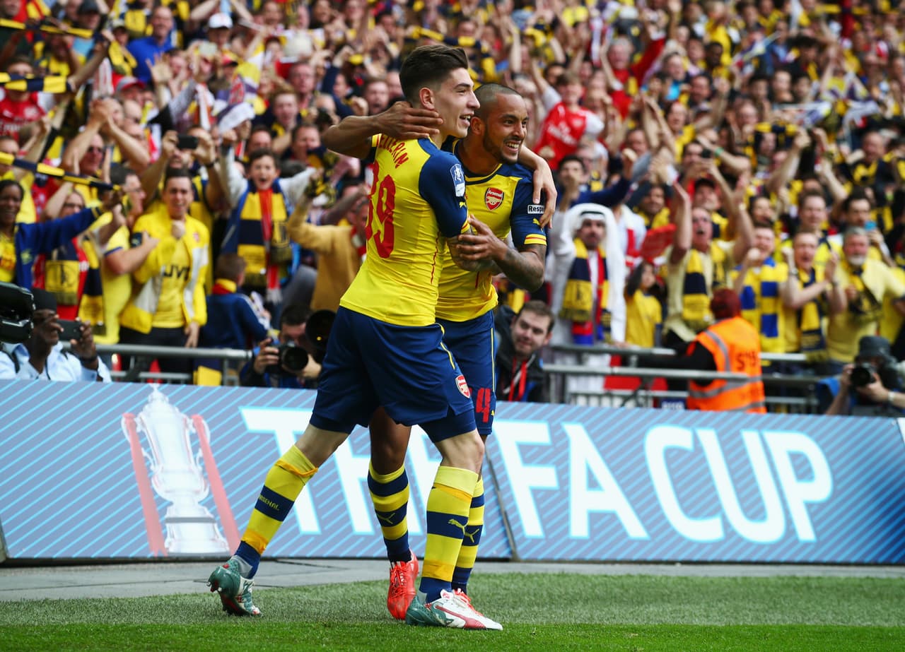 Los Gunners destrozaron al Aston Villa para alzar la Copa de Inglaterra.