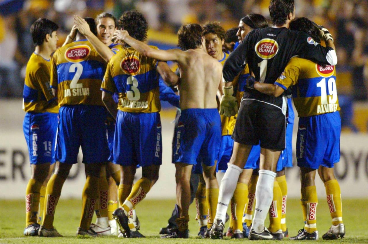 Las cosas comenzaron a cambiar, sobre todo en el ámbito internacional, cuando en la Copa Libertadores 2005 llegaron hasta los cuartos de final en donde cayeron con Sao Paulo. Lo más destacado fue que eliminaron en octavos a Once Caldas, que defendía el título.