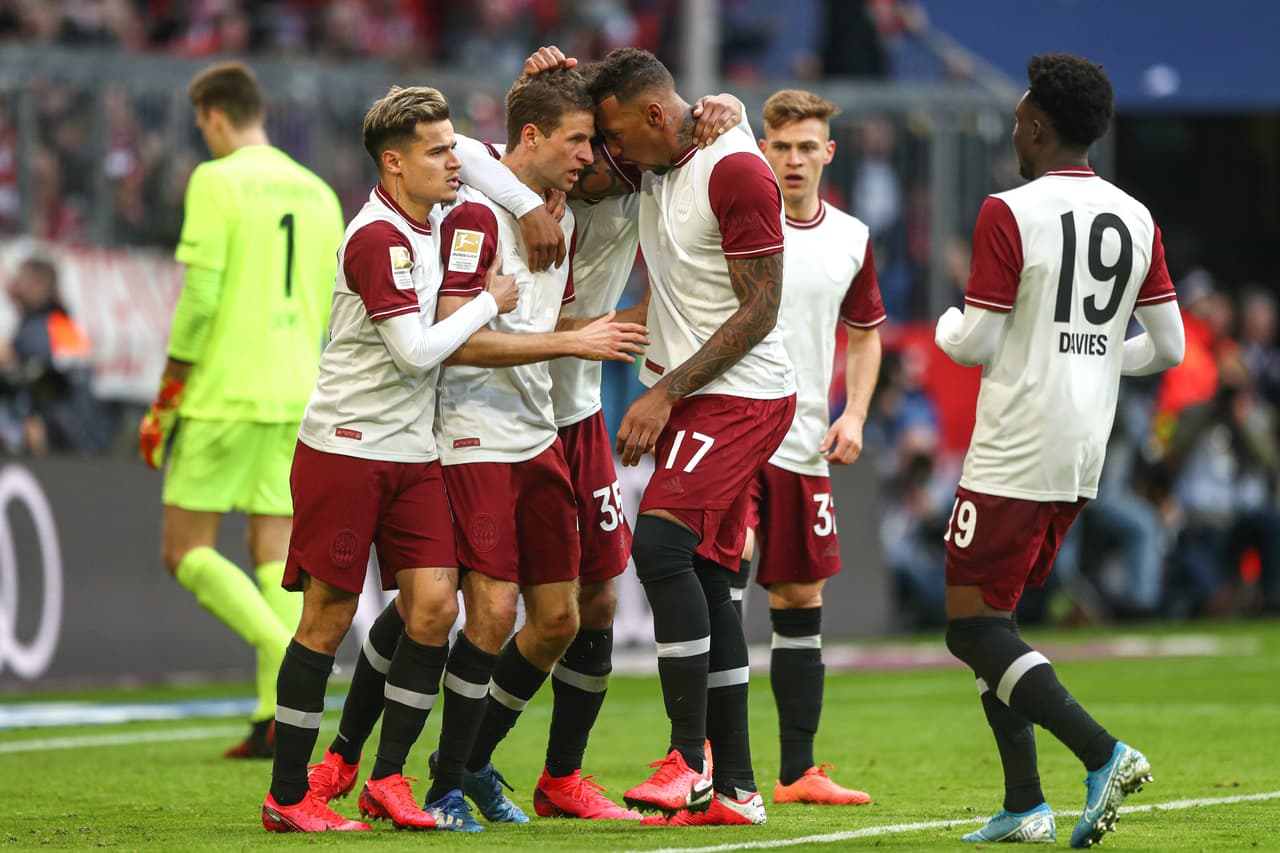 Thomas Müller anotó uno de los dos goles en la victoria del FC Bayern Múnich durante la última vez que jugaron el 8 de marzo ante Augsburgo precisamente en Allianz Arena.
