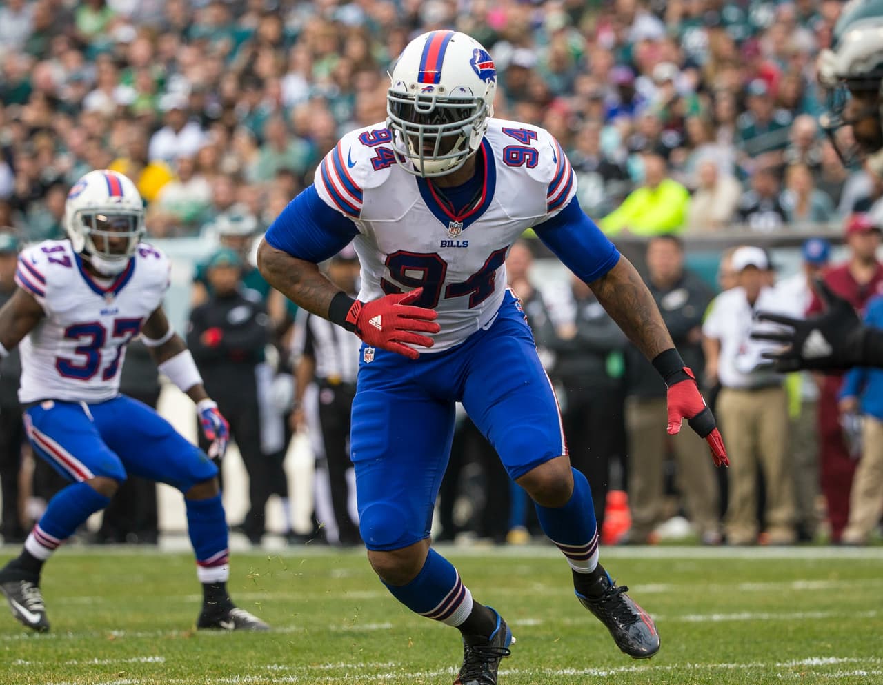 El liniero defensivo Mario Williams se reunirá con New York Giants