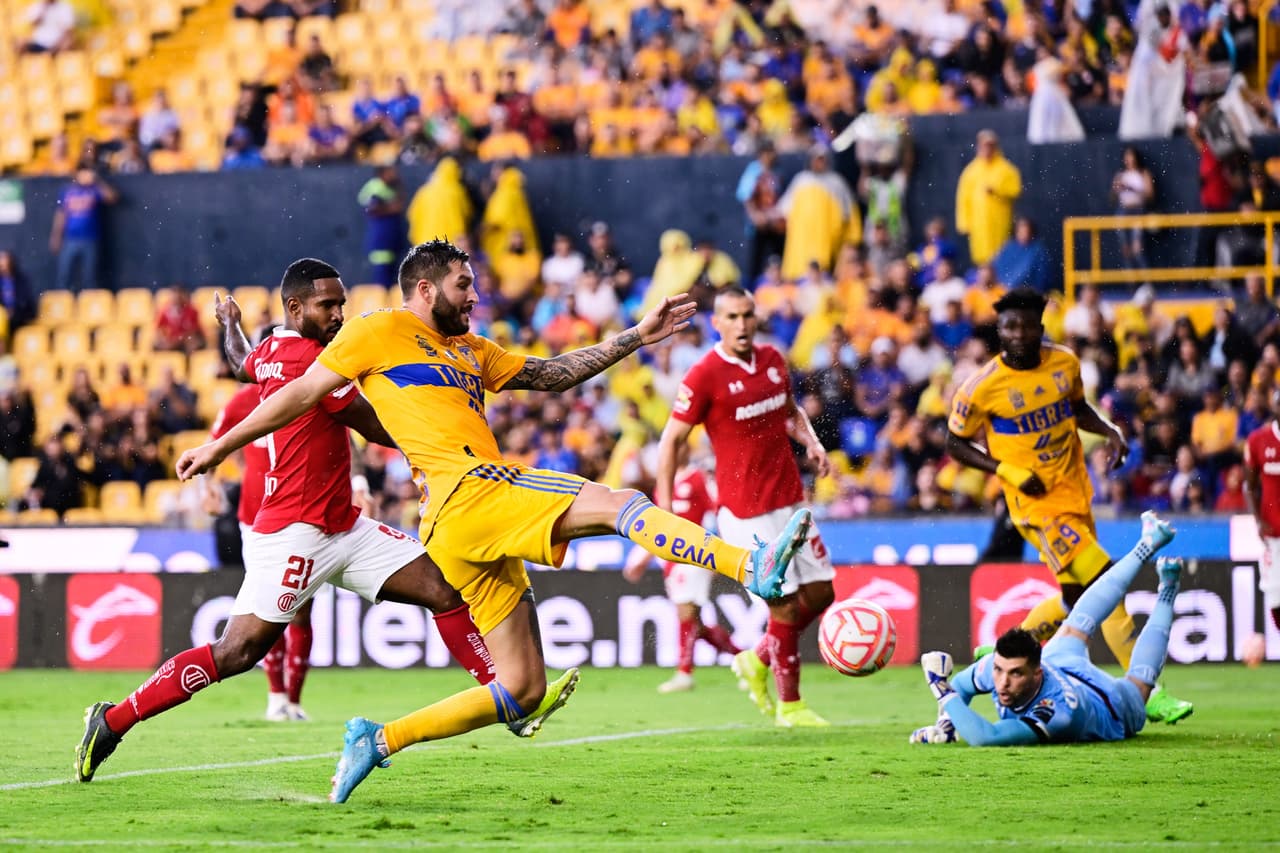 Tigres se impuso 3-1 al Toluca con goles de Sebastián Córdova, André-Pierre Gignac y Florian Thauvin en la Jornada 13 del Apertura 2022.