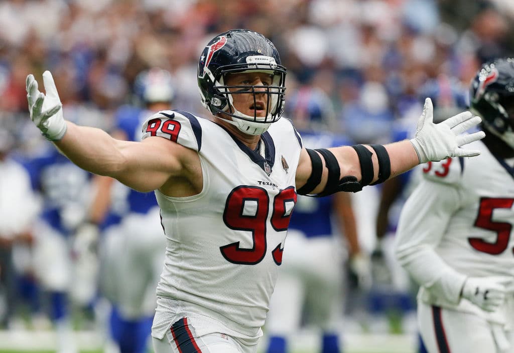 30) 
<b>Houston Texans (0-3)</b>. La mejor noticia es que JJ Watt (99) está jugando a gran nivel, promedia una captura por juego, la mala es que su equipo parece ser el sucesor de los Browns con año de 0-16.